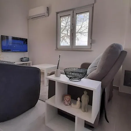 House Romi Vikendica