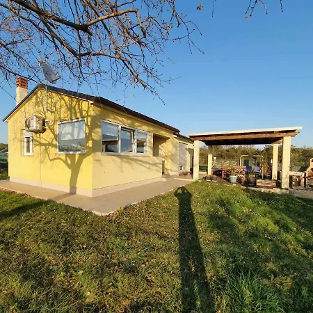 House Romi Vikendica *