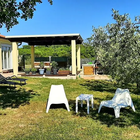 House Romi Feriehus Pula