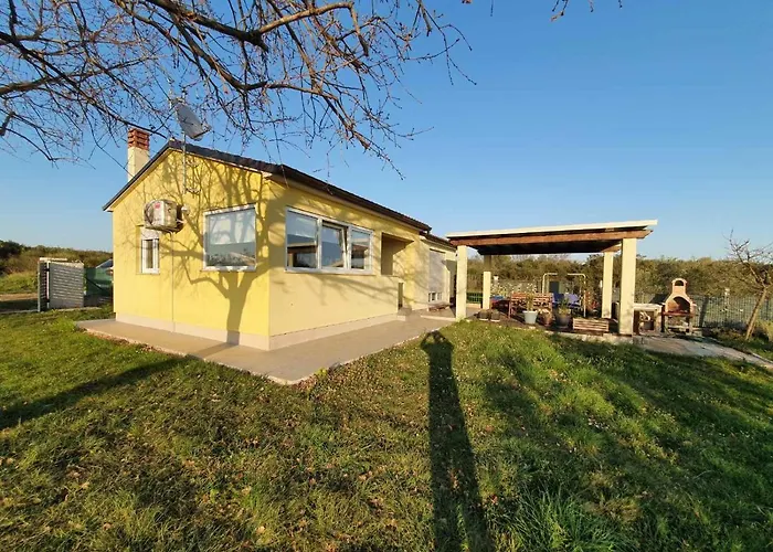 House Romi Vikendica *